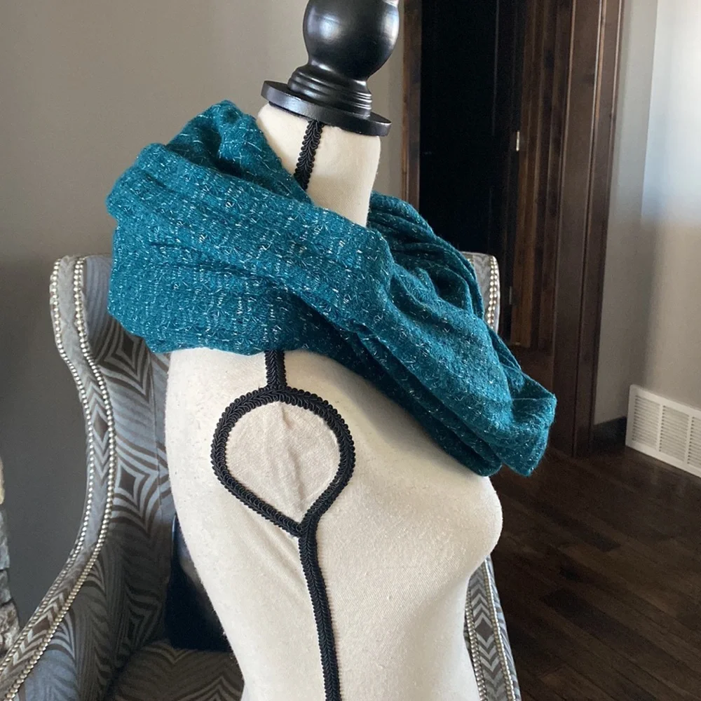 Infinity Scarf - Picture 6 of 9